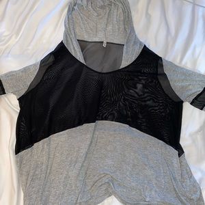 Emma and Sam gray & black mesh hooded top - XS